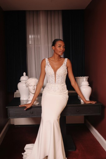 Zakaa Couture Castello #1 Ivory thumbnail