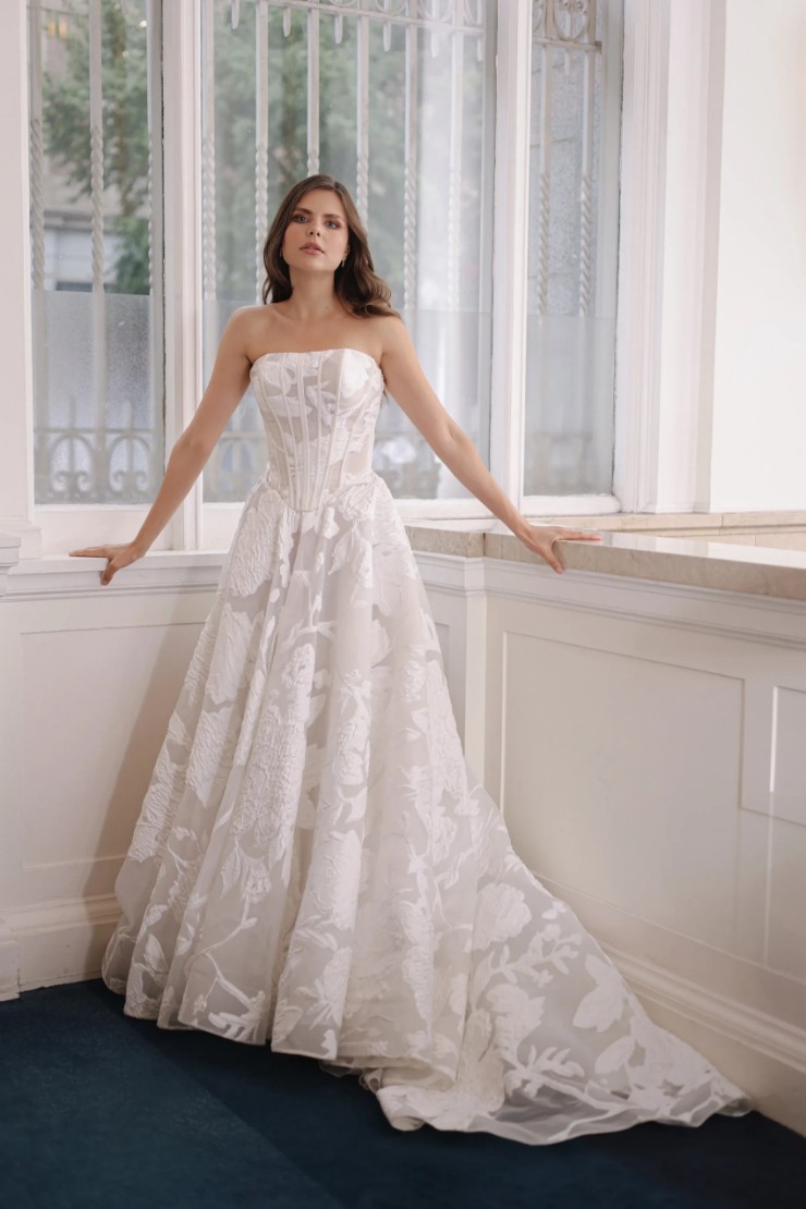 Zakaa Couture Chateau Default Image