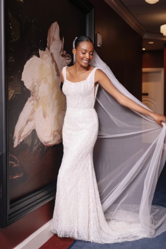 Zakaa Couture Cristallo #3 Ivory thumbnail
