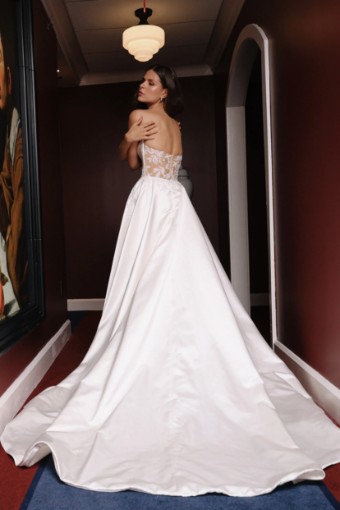 Zakaa Couture Dawn #2 Ivory thumbnail
