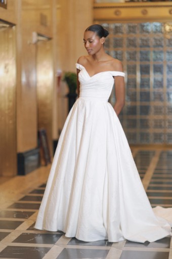 Zakaa Couture Valentina #1 Ivory thumbnail