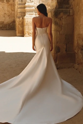 Elissar Bridal Claire #1 thumbnail