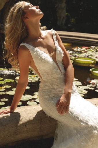 Elissar Bridal Luna #4 thumbnail